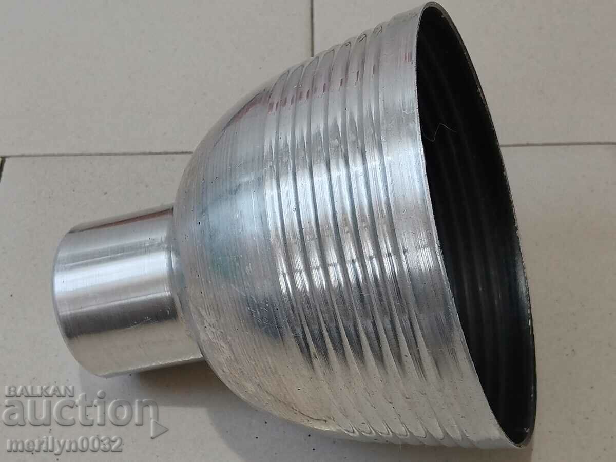 Aluminum reflector of an industrial lamp shade - 6 Aluminum reflector of an industrial lamp shade - 6