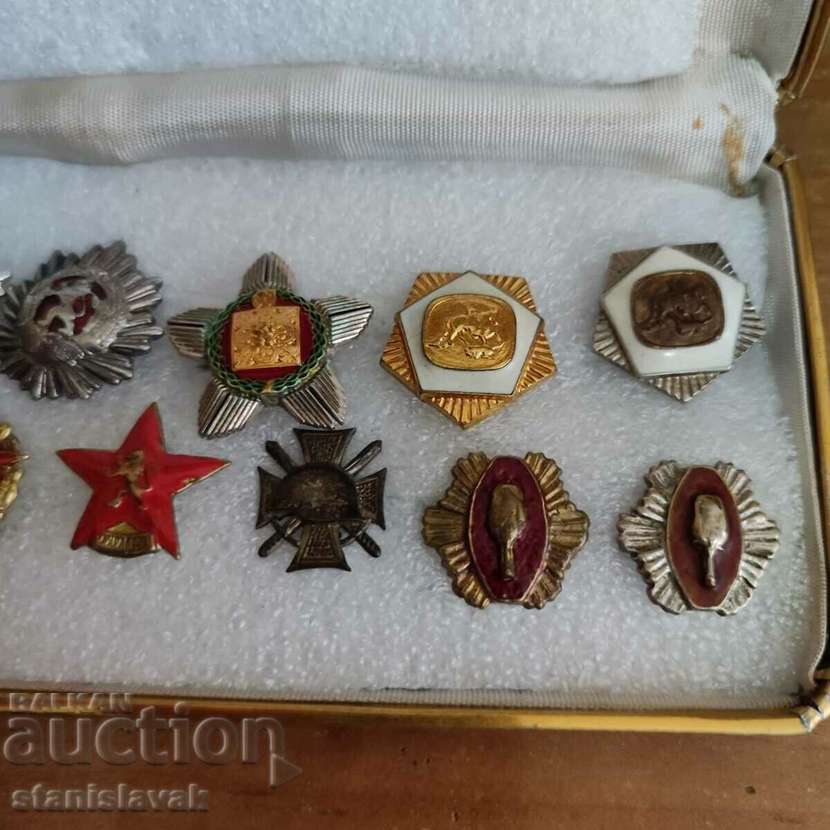 Delivery of Miniatures of socialist orders Delivery of Miniatures of socialist orders