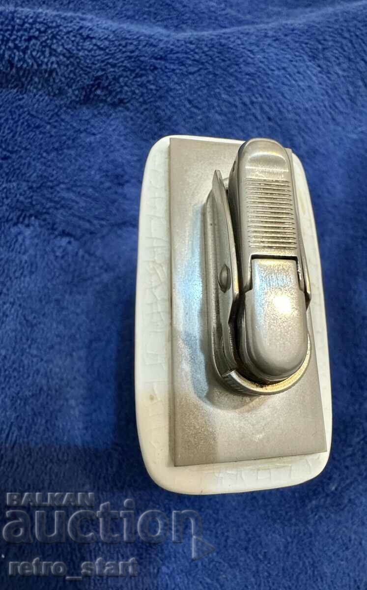 Δημοπρασία Συλλεκτικός Γερμανικός Αναπτήρας Πορσελάνης Δημοπρασία Συλλεκτικός Γερμανικός Αναπτήρας Πορσελάνης