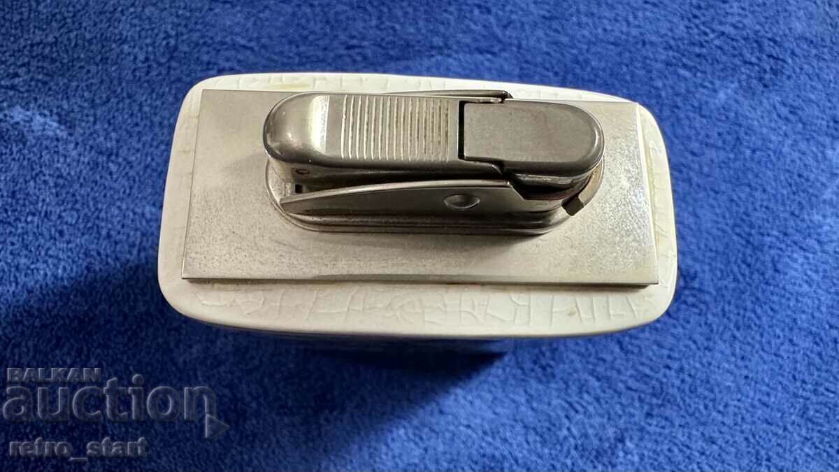 Παράδοση Συλλεκτικός Γερμανικός Αναπτήρας Πορσελάνης Παράδοση Συλλεκτικός Γερμανικός Αναπτήρας Πορσελάνης