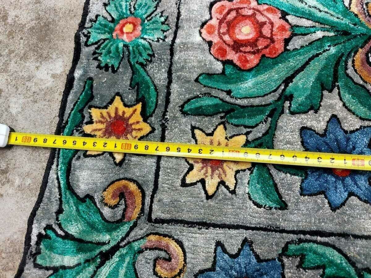 . OLD UNUSED CURTAIN RUNWAY RUGGED RUG MAT - 5 . OLD UNUSED CURTAIN RUNWAY RUGGED RUG MAT - 5