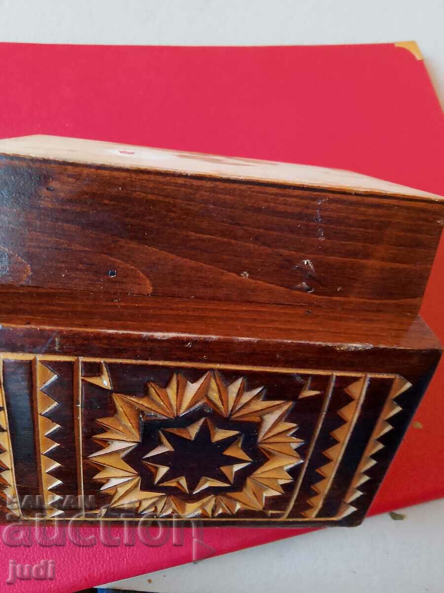 Wooden carved jewelry box - 6 Wooden carved jewelry box - 6