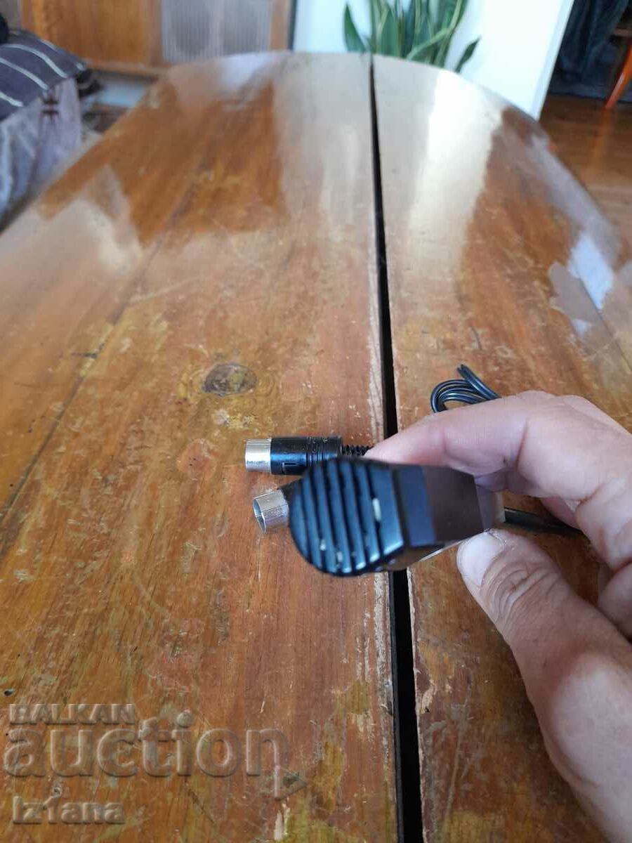 Delivery of Old PHILIPS microphone