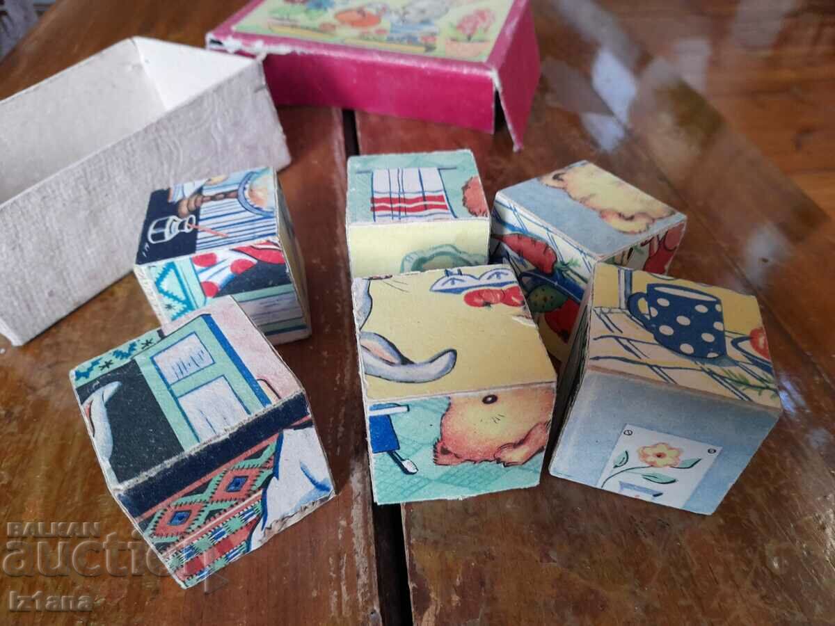 Δημοπρασία Ένα παλιό παιδικό παιχνίδι με κύβους Δημοπρασία Ένα παλιό παιδικό παιχνίδι με κύβους