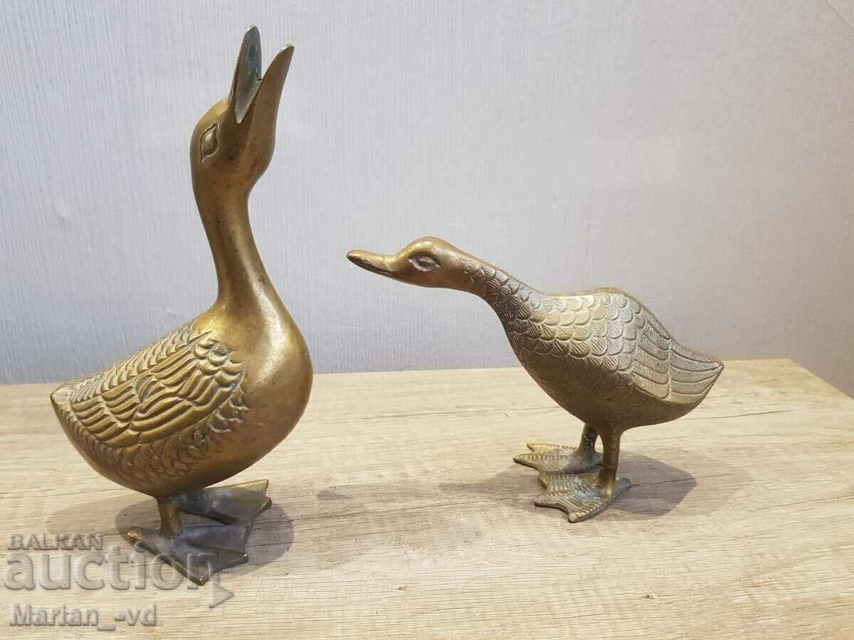 Two bronze ducks - 5 Two bronze ducks - 5