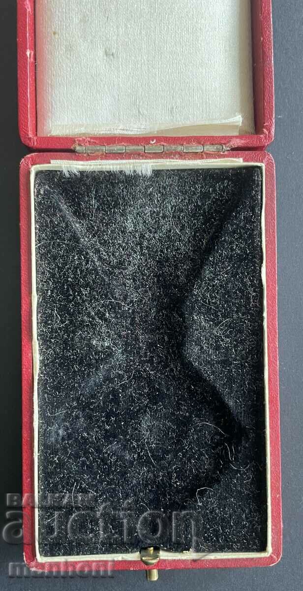 Auction 5875 Kingdom of Bulgaria box Order of Civil Merit VI p Auction 5875 Kingdom of Bulgaria box Order of Civil Merit VI p