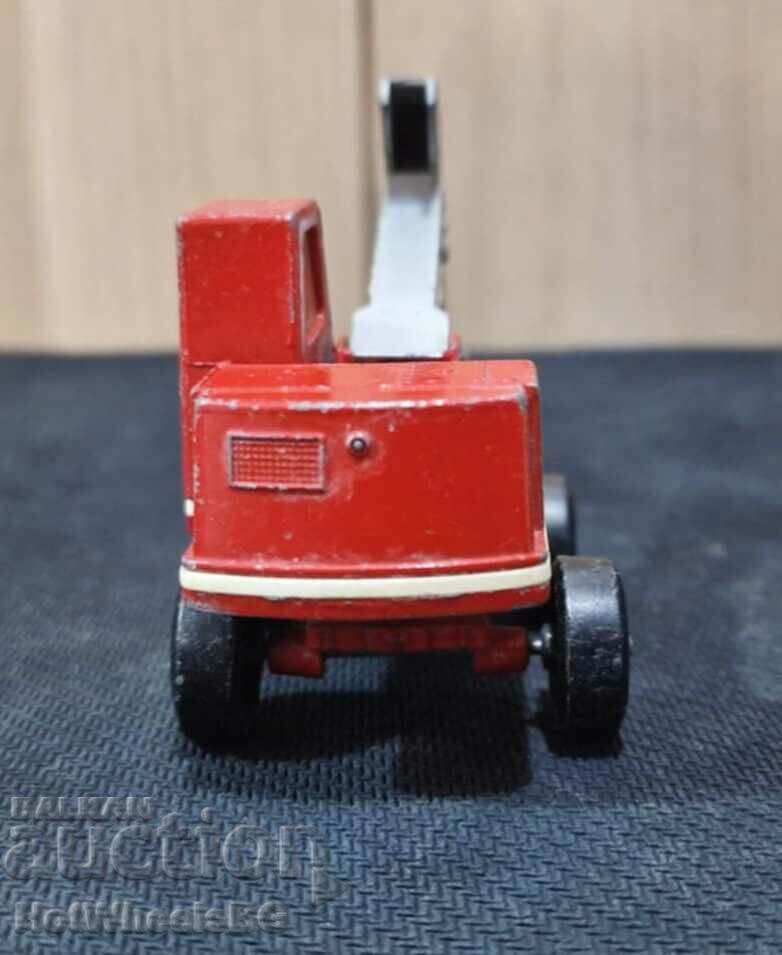 Доставка на MATCHBOX King Size K-1 Hydraulic Excavator Доставка на MATCHBOX King Size K-1 Hydraulic Excavator