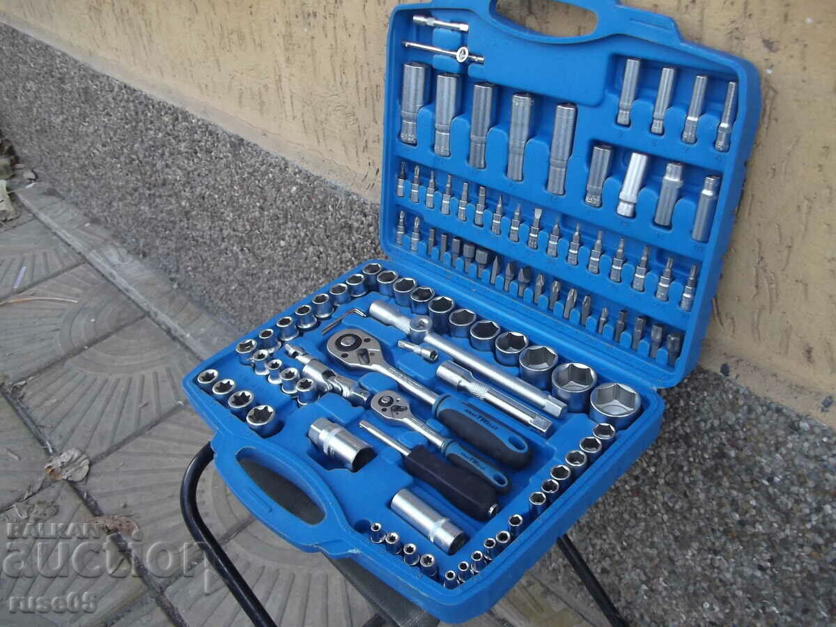 Delivery of Tool set "KRAFTWELLE - Professional Line" Delivery of Tool set "KRAFTWELLE - Professional Line"