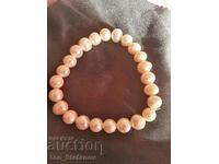 Bracelet with natural pearls