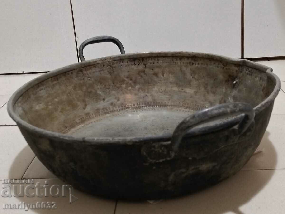 Παλιός χάλκινος δίσκος για lutenitsa majun γλυκό χαλκό με τιμή 125.00 BGN | € 63.91 Παλιός χάλκινος δίσκος για lutenitsa majun γλυκό χαλκό με τιμή 125.00 BGN | € 63.91