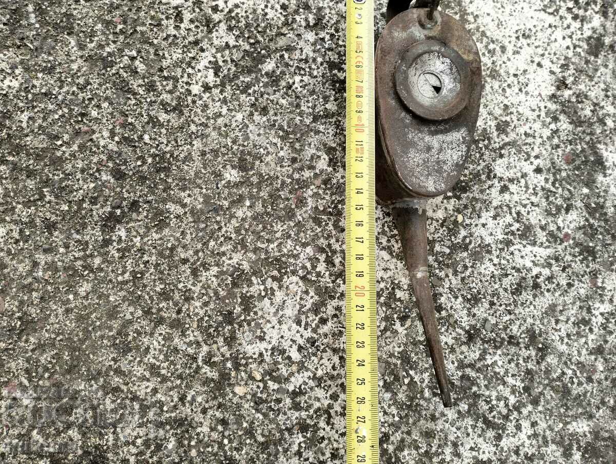 Auction  Old buttercup