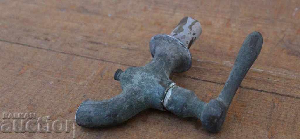 Auction . OLD FAUCET CINNAMON FAUCET WORKING FOUNTAIN PLUMBING SCREAM Auction . OLD FAUCET CINNAMON FAUCET WORKING FOUNTAIN PLUMBING SCREAM