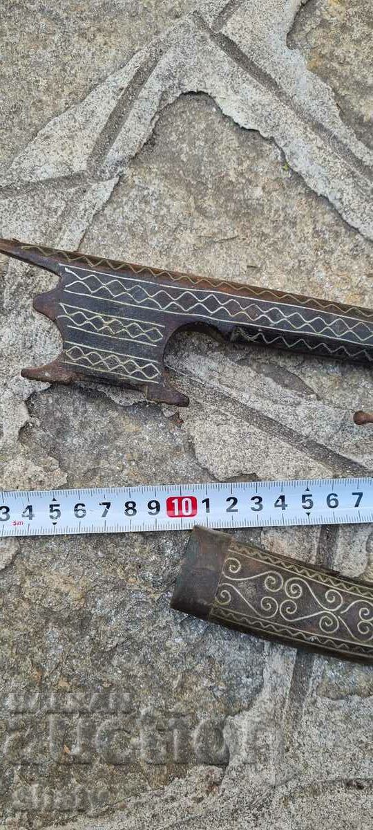 Cuţit. Nimcha. Sabre. cu preț 165.00 BGN | € 84.36 Cuţit. Nimcha. Sabre. cu preț 165.00 BGN | € 84.36