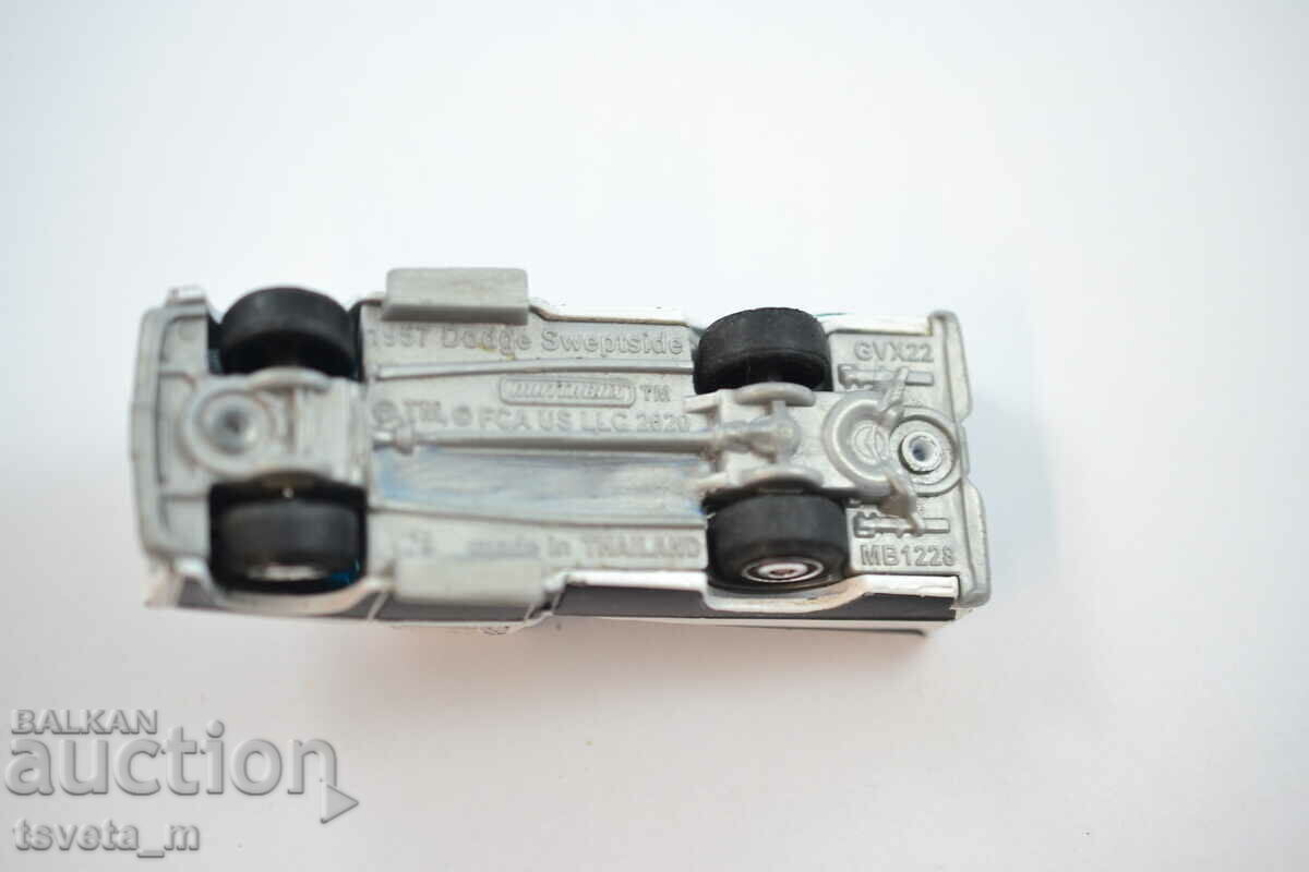 Matchbox Thailand Dodge Sweptside 1957 - 5 Matchbox Thailand Dodge Sweptside 1957 - 5