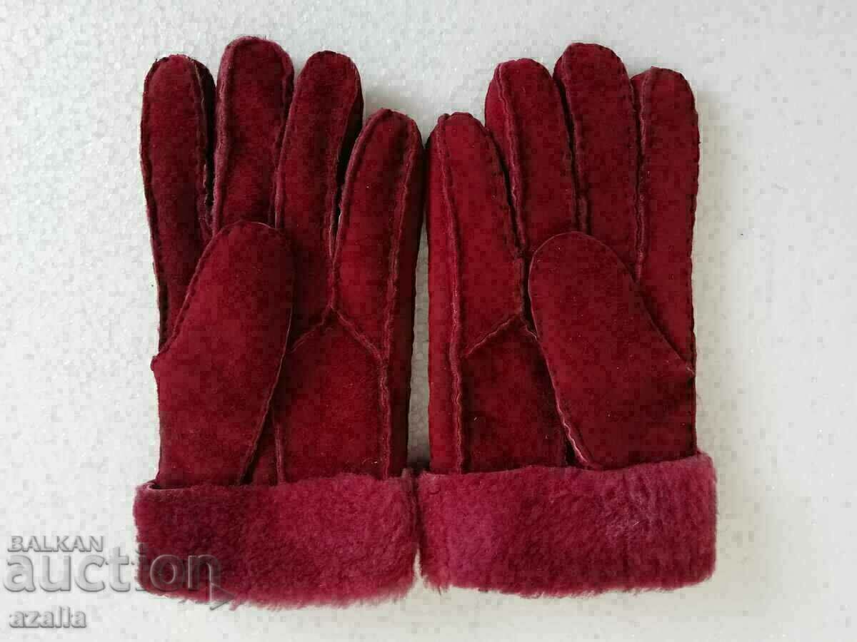 New warm women's gloves burgundy