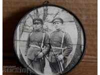 , UNIFORM SWORD SOLDIERS GUARDS HAT PHOTO METAL FRAME