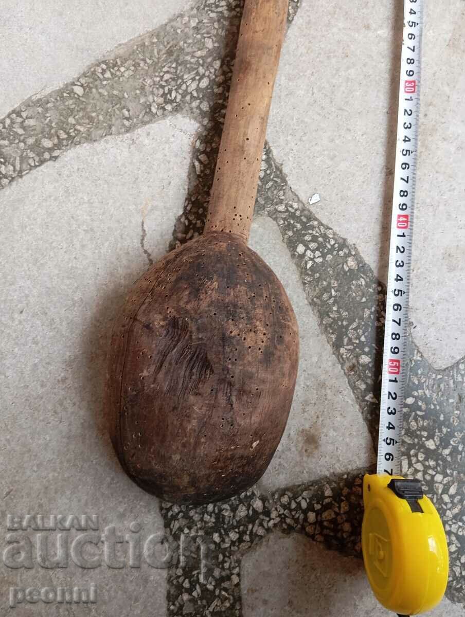 A very old and huge spoon - 5