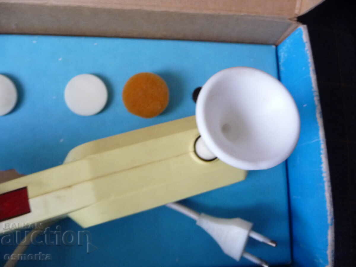 Παράδοση Συσκευή μασάζ, μασάζ, βουλγαρική, παλιά κοινωνική, ο χρόνος, που εργάζεται 85 χρόνια Παράδοση Συσκευή μασάζ, μασάζ, βουλγαρική, παλιά κοινωνική, ο χρόνος, που εργάζεται 85 χρόνια