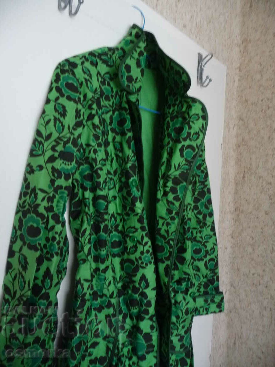 Green peignoir new from socialism 1976 with home label with price 56.00 BGN | € 28.63