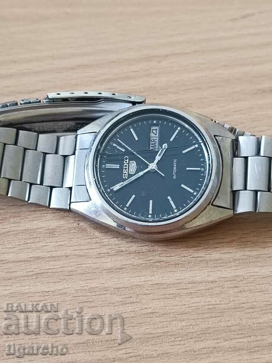 Ρολόι Seiko 5 με τιμή 80.00 BGN | € 40.90 Ρολόι Seiko 5 με τιμή 80.00 BGN | € 40.90