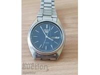 Часовник Seiko 5
