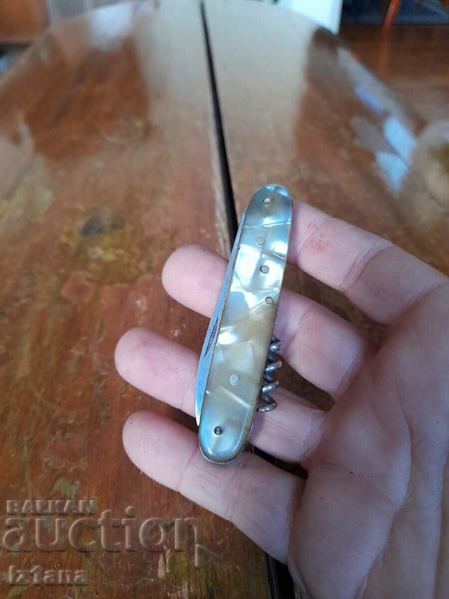 Old pocket knife, blade, blade with price 22.00 BGN | € 11.25 Old pocket knife, blade, blade with price 22.00 BGN | € 11.25