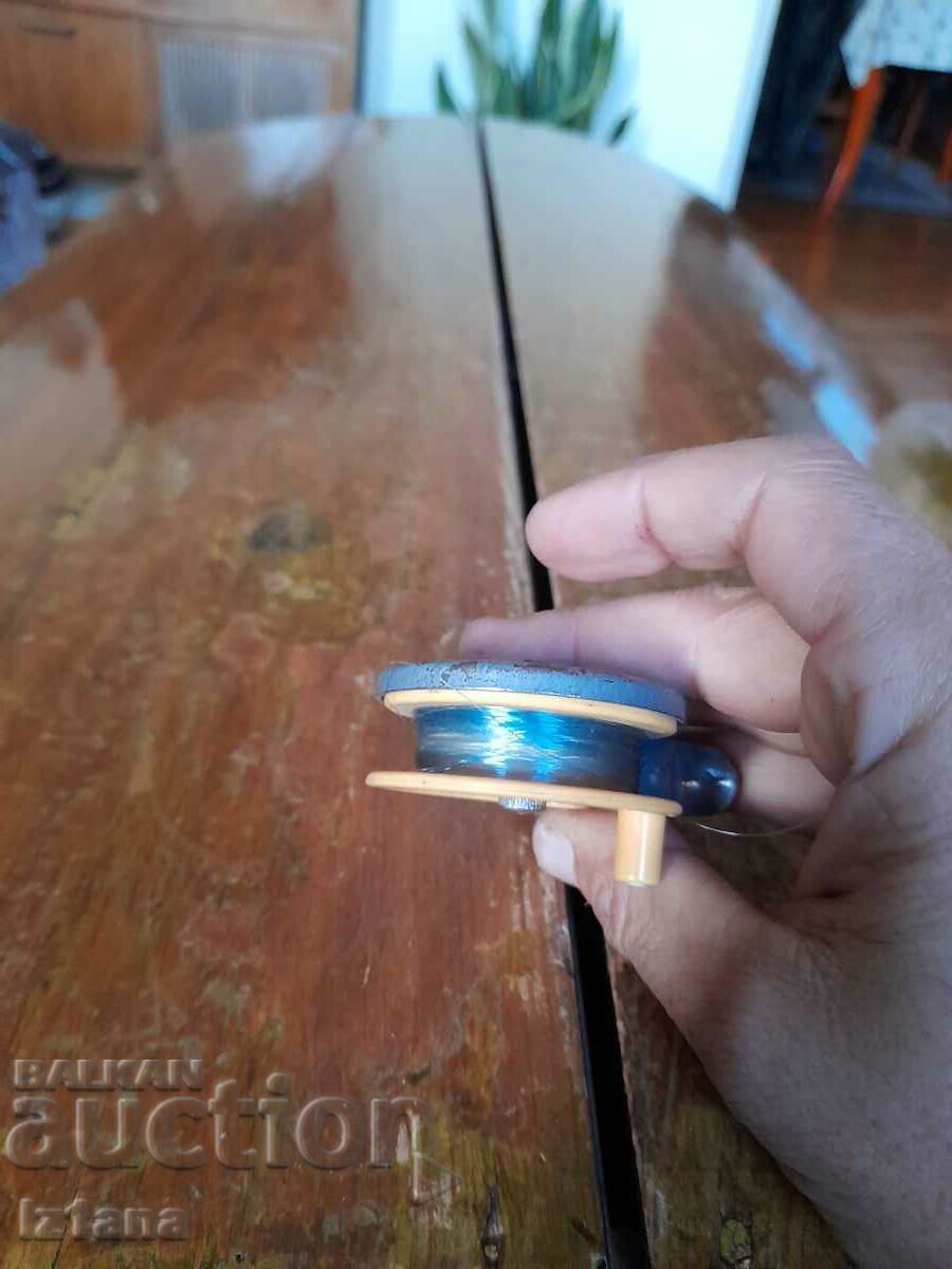 Delivery of Old Voenohod fishing reel