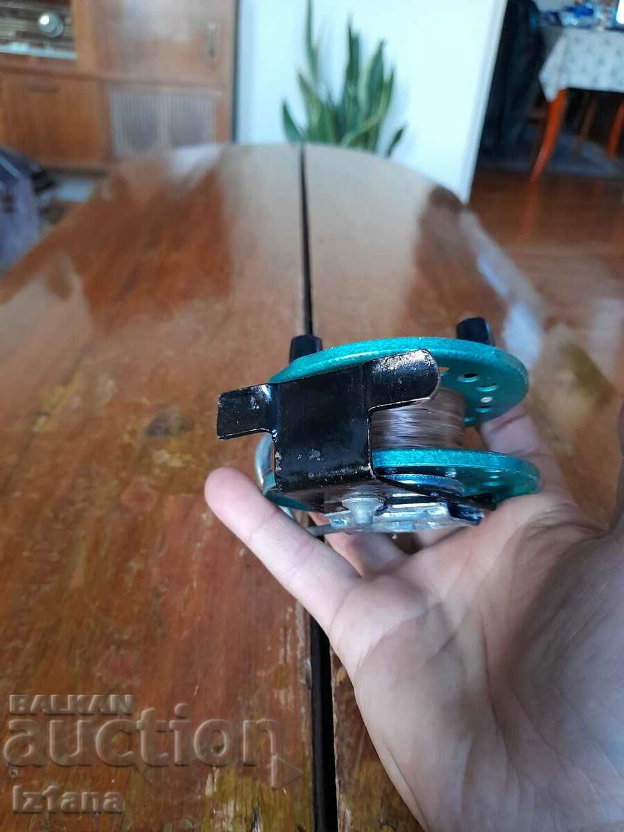 Auction Old fishing reel Auction Old fishing reel