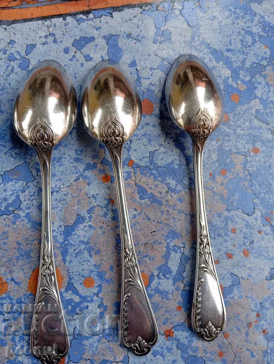 English silver plated spoons - 5 English silver plated spoons - 5