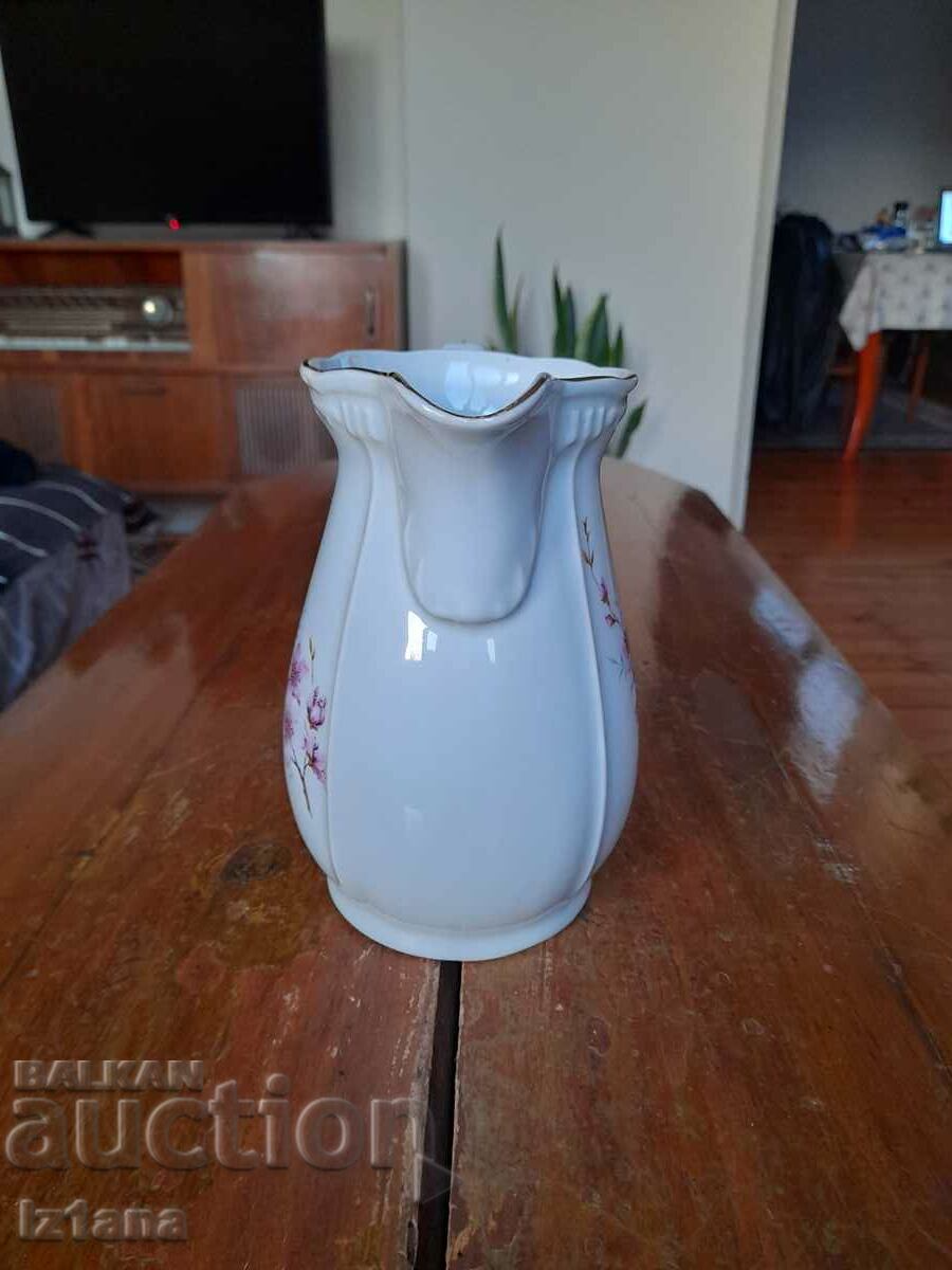 Old porcelain jug with price 50.00 BGN | € 25.56 Old porcelain jug with price 50.00 BGN | € 25.56