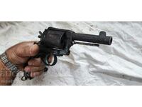 Wall mounted Gasser/Vernan revolver, donor, restoration, rifle