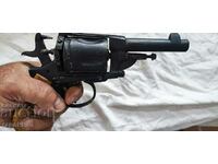 Wall mounted Gasser/Vernan revolver, donor, restoration, rifle