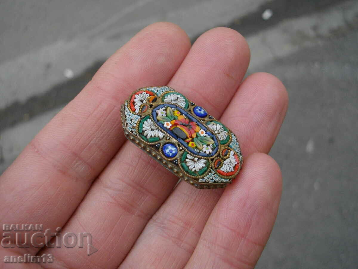 Auction OLD VENETIAN MOSAIC BROOCH Auction OLD VENETIAN MOSAIC BROOCH