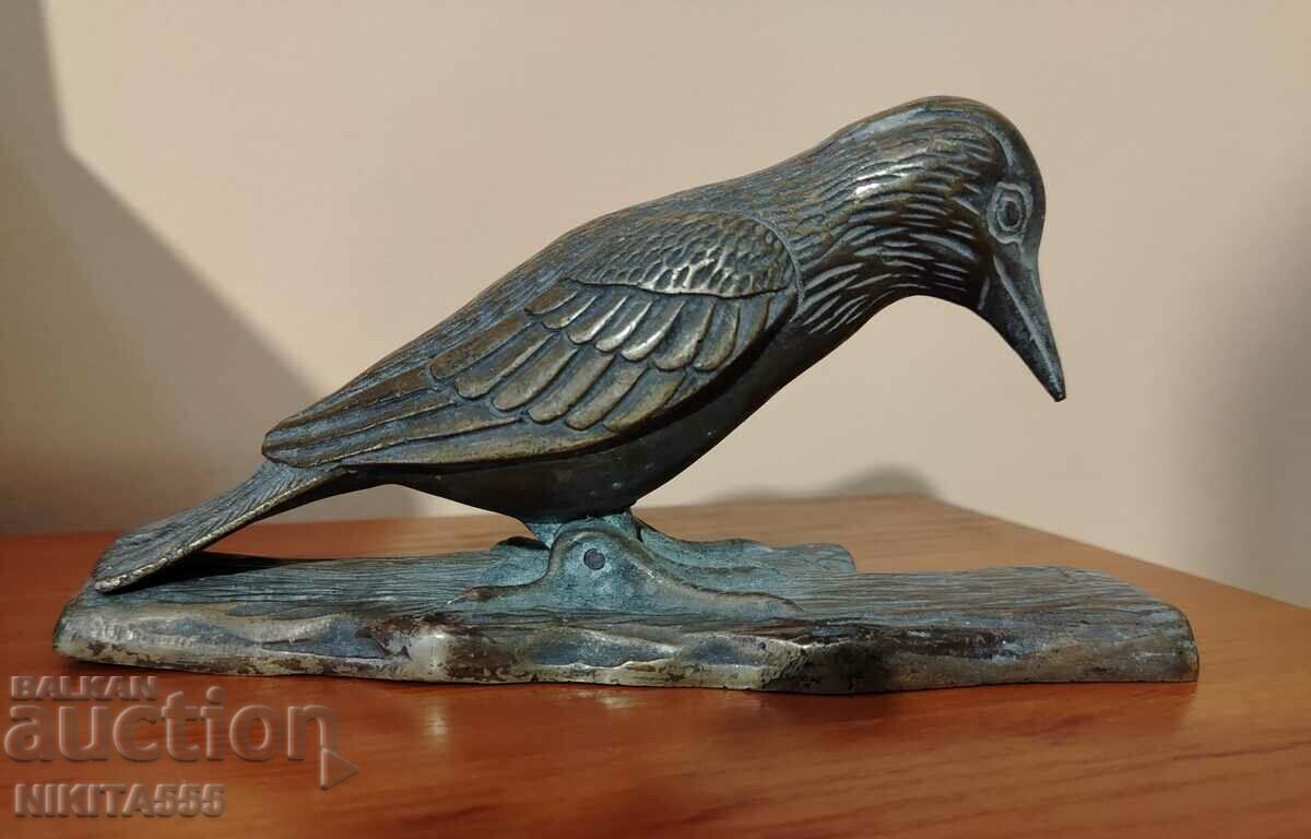 Delivery of Old bronze door knocker - Woodpecker Delivery of Old bronze door knocker - Woodpecker