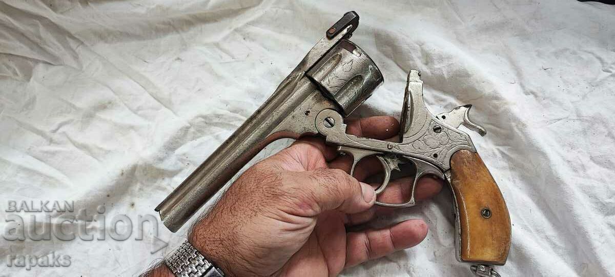Revolver Smith/ Pistol Vernant, donator, restaurare, pușcă cu preț 830.00 BGN | € 424.37