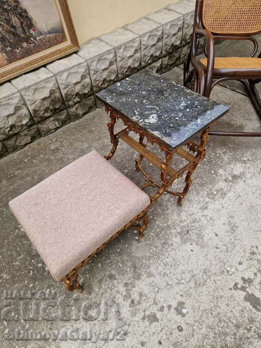 Delivery of A lovely metal lounge bench Delivery of A lovely metal lounge bench