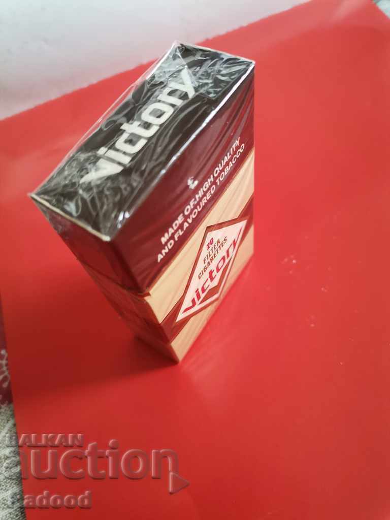 Δημοπρασία Ρετρό τσιγάρα White Victory Δημοπρασία Ρετρό τσιγάρα White Victory