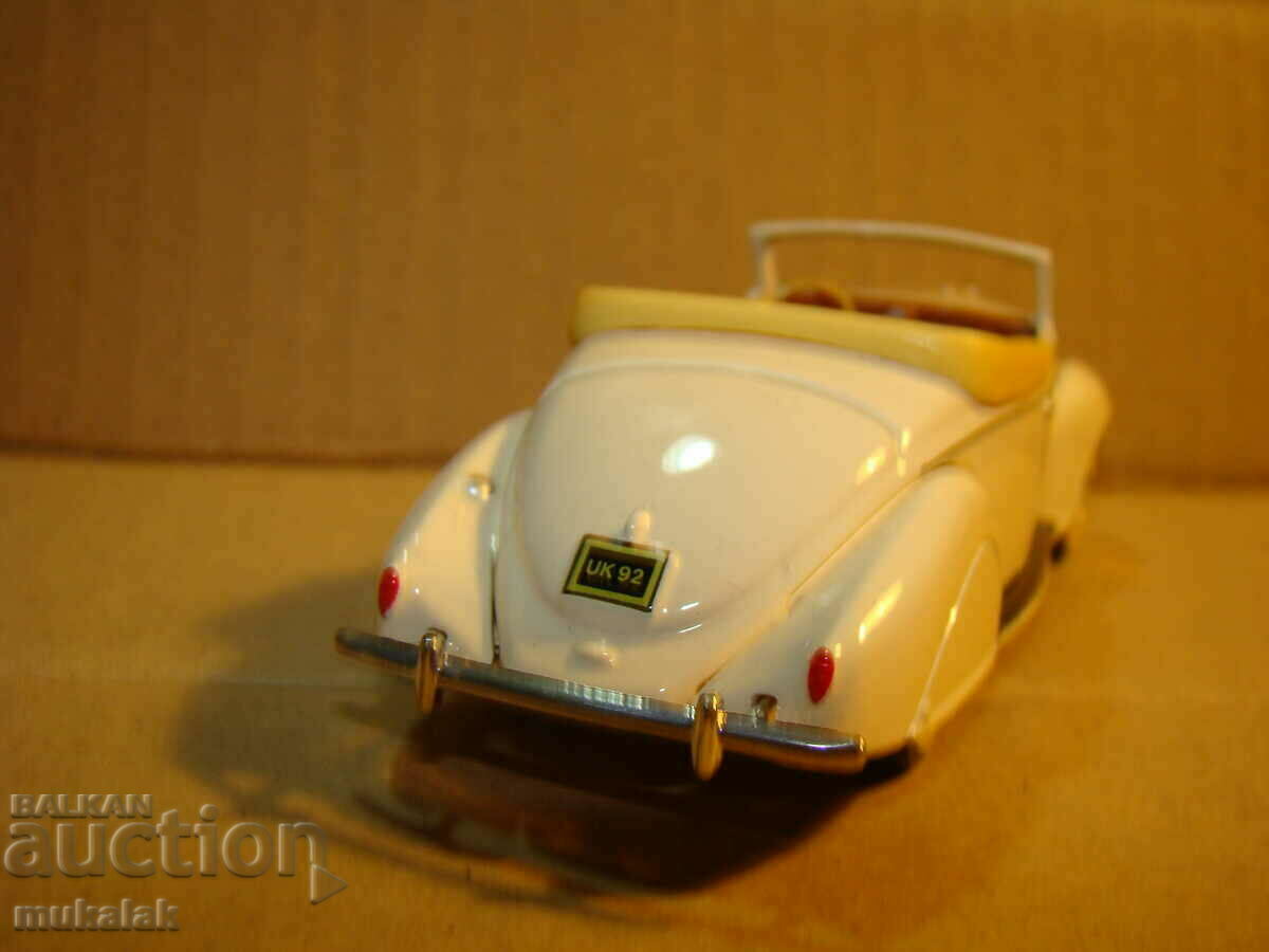 MATCHBOX 1:43 LINCOLN - ZEPHYR MODEL CAR TOY - 5 MATCHBOX 1:43 LINCOLN - ZEPHYR MODEL CAR TOY - 5