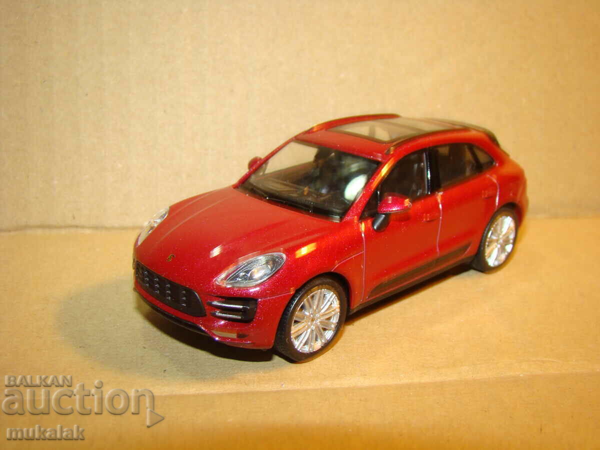 1:43 WELLY PORSCHE MACAN TURBO TOY CAR MODEL - 6 1:43 WELLY PORSCHE MACAN TURBO TOY CAR MODEL - 6