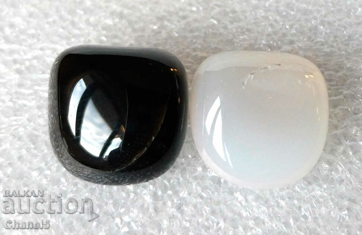 ΖΕΥΓΟΣ NATURAL ONYX, YIN και YANG - 32,30 καράτια (545)