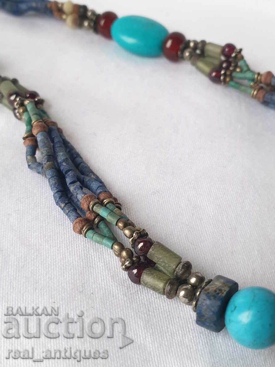 Δημοπρασία Κολιέ με φυσικές πέτρες Δημοπρασία Κολιέ με φυσικές πέτρες