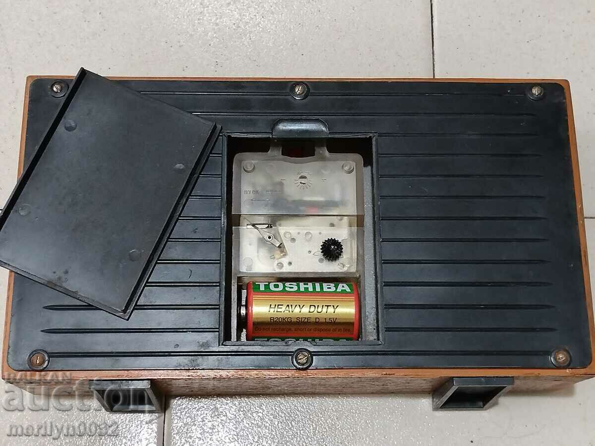 Настолен часовник "ЯНТАР", будилник - СССР - 5 Настолен часовник "ЯНТАР", будилник - СССР - 5