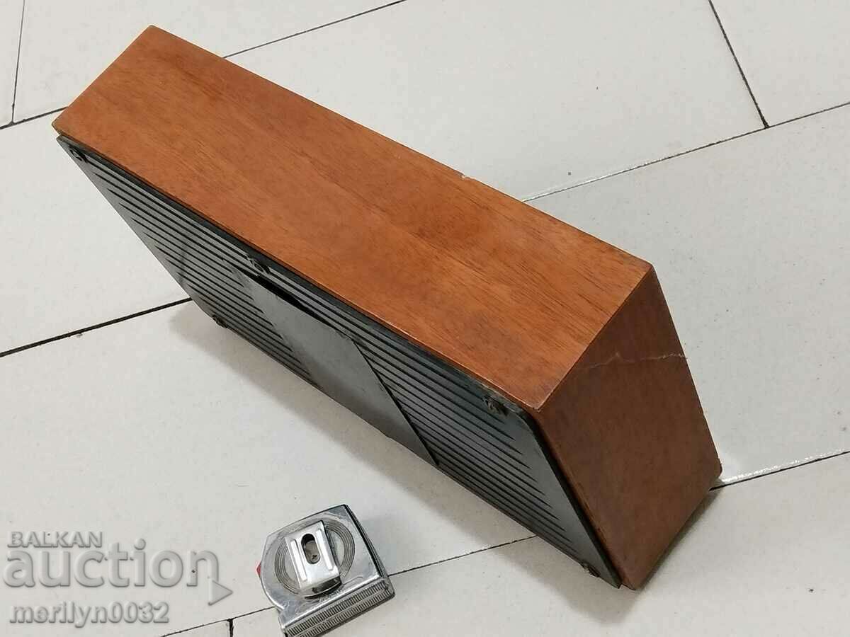 Настолен часовник "ЯНТАР", будилник - СССР - 6 Настолен часовник "ЯНТАР", будилник - СССР - 6