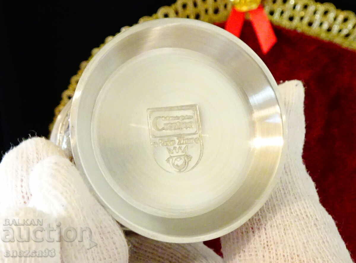Three pewter cups with relief pictures Wedding. - 5 Three pewter cups with relief pictures Wedding. - 5