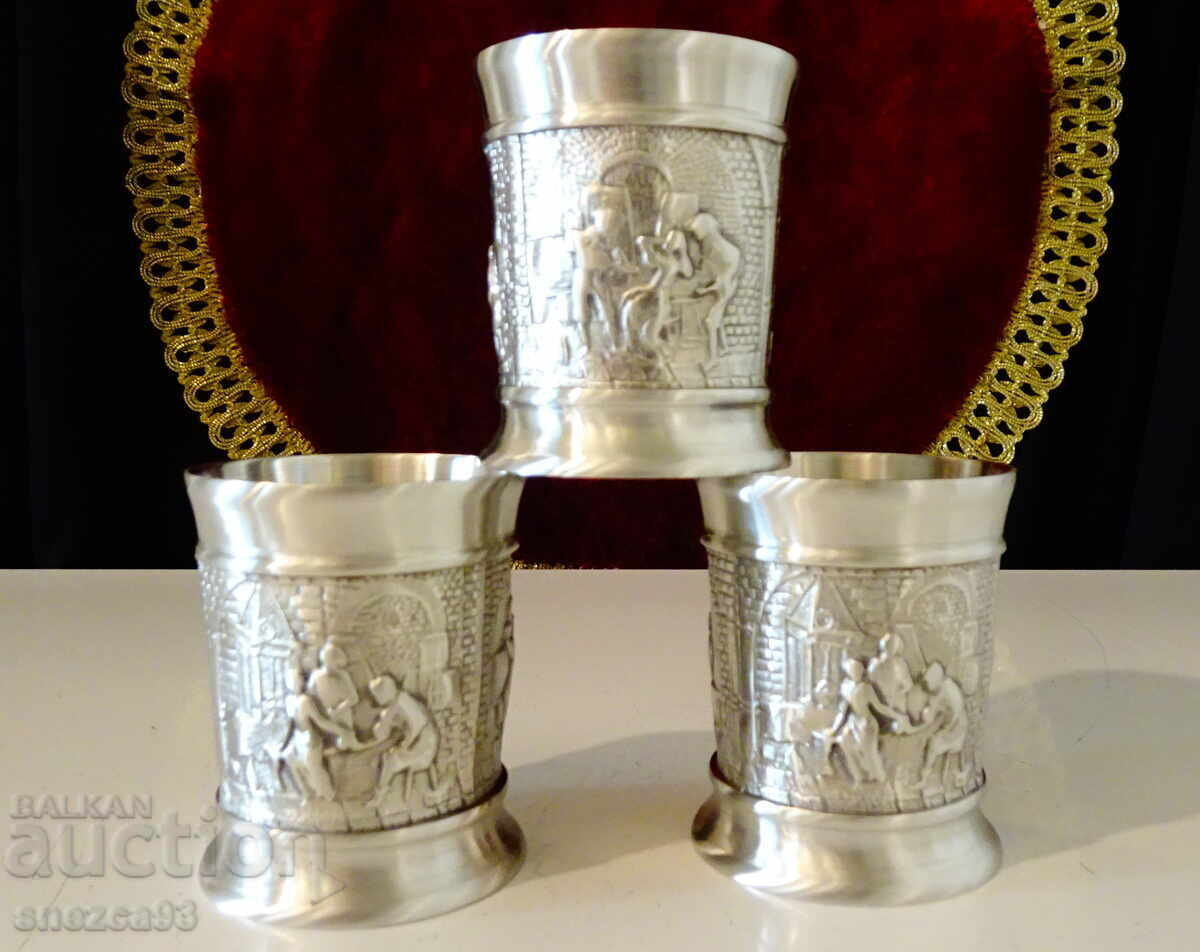 Three pewter cups with relief pictures Wedding. - 6 Three pewter cups with relief pictures Wedding. - 6