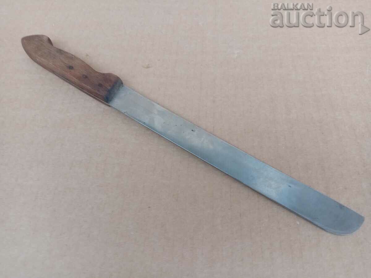 Delivery of large professional kitchen knife 70s Delivery of large professional kitchen knife 70s