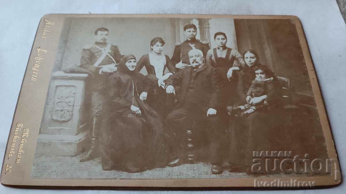 Foto Întreaga familie Carton