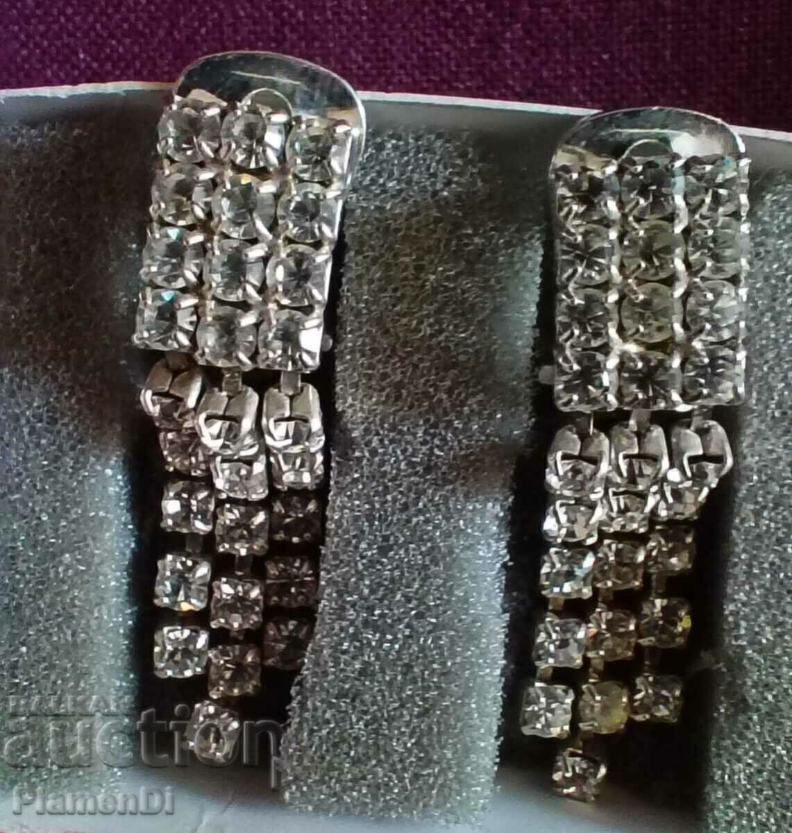 Delivery of Set of Earrings - Silver Plated - Clip-on Delivery of Set of Earrings - Silver Plated - Clip-on
