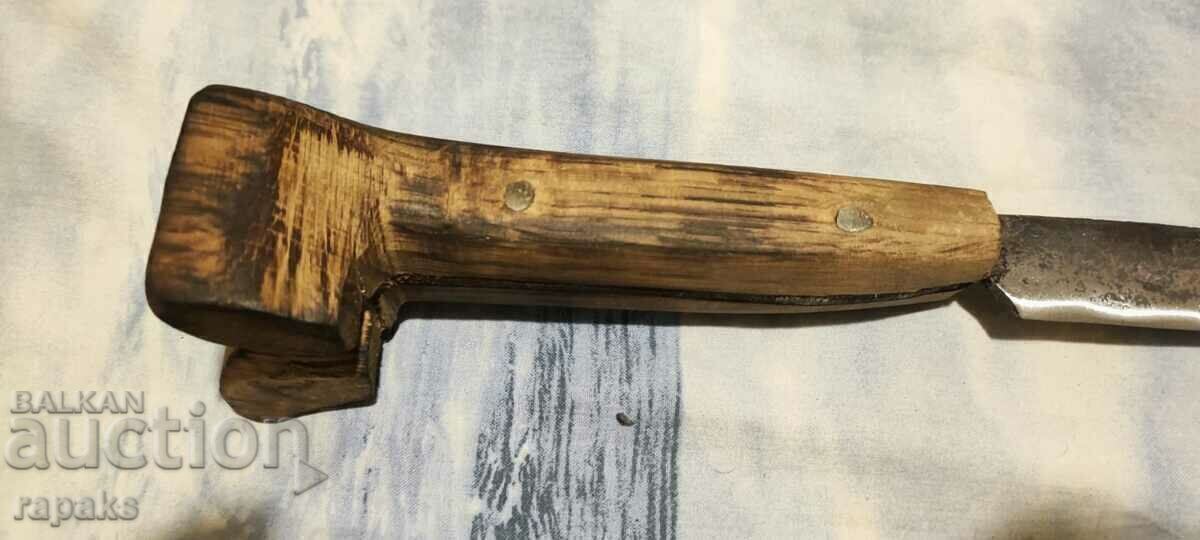 Cuțit uriaș, pumnal, sabie, macetă, karakulak, scimitar, kolak. cu preț 80.00 BGN | € 40.90 Cuțit uriaș, pumnal, sabie, macetă, karakulak, scimitar, kolak. cu preț 80.00 BGN | € 40.90