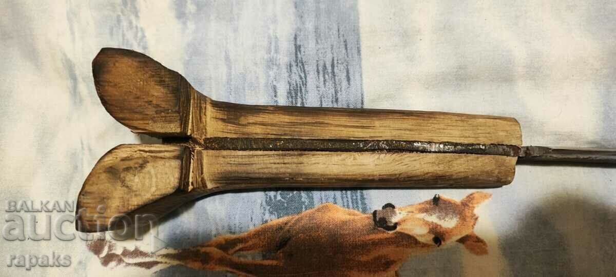 Livrarea Cuțit uriaș, pumnal, sabie, macetă, karakulak, scimitar, kolak. Livrarea Cuțit uriaș, pumnal, sabie, macetă, karakulak, scimitar, kolak.